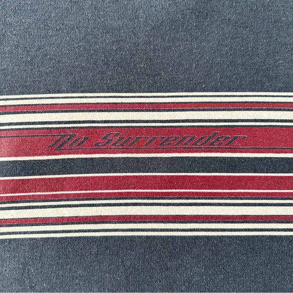 Vintage 90s Y2K No Surrender Spellout Graphic Tee Distressed Short Sleeve Large - Picture 4 of 8